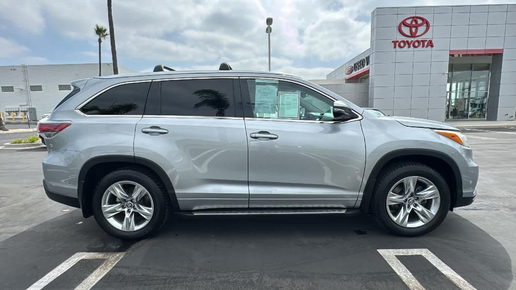 used 2016 Toyota Highlander car, priced at $23,988