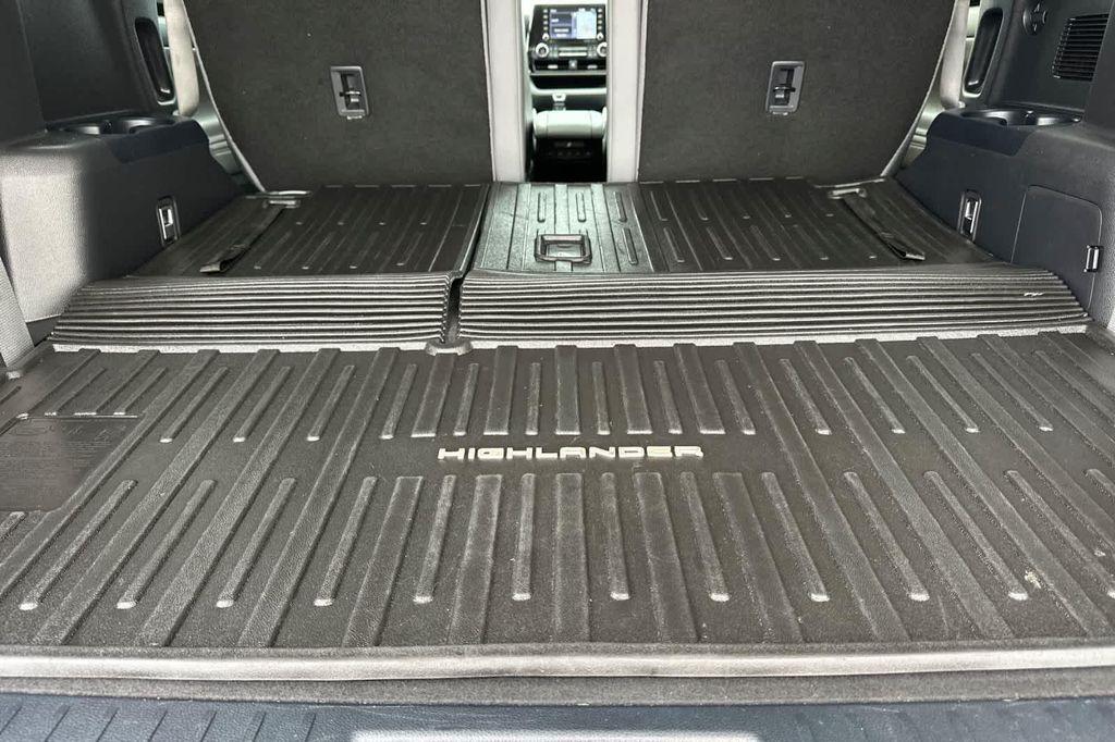 used 2022 Toyota Highlander car, priced at $32,940