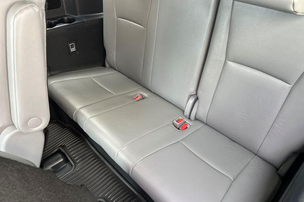 used 2022 Toyota Highlander car, priced at $32,940