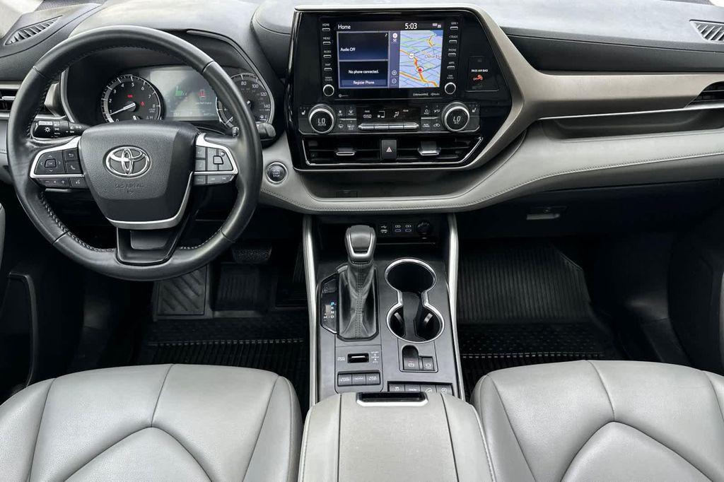 used 2022 Toyota Highlander car, priced at $32,940
