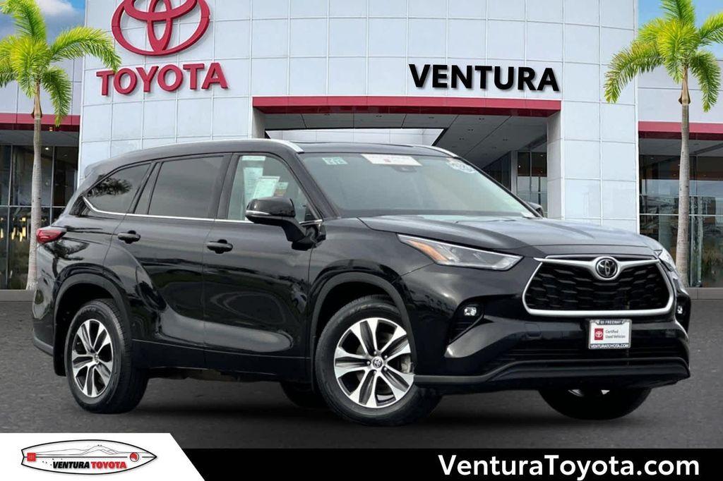 used 2022 Toyota Highlander car, priced at $32,940