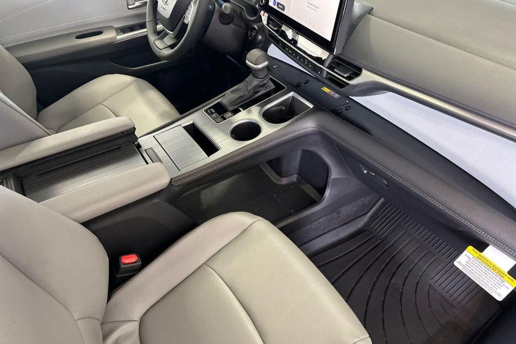 new 2025 Toyota Sienna car, priced at $51,720