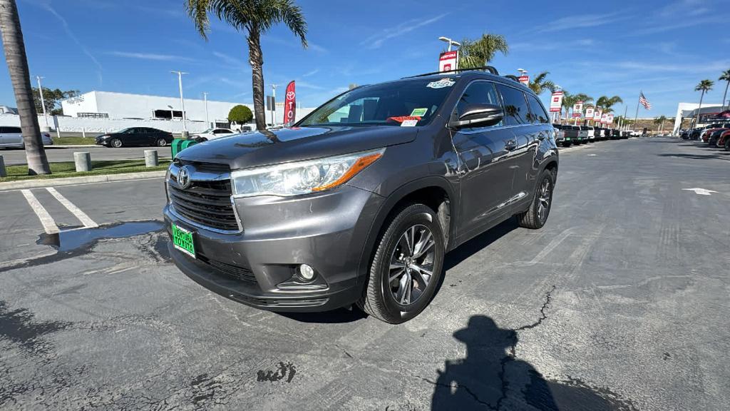 used 2016 Toyota Highlander car, priced at $12,988