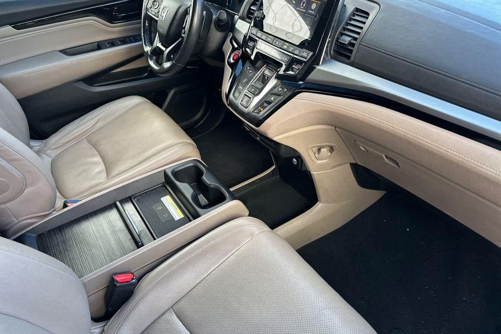 used 2018 Honda Odyssey car, priced at $24,988