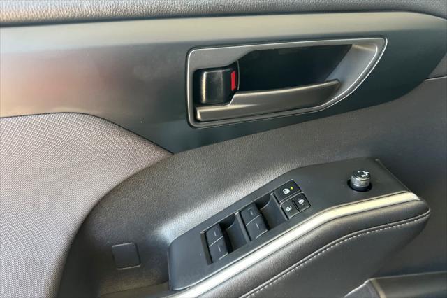 used 2024 Toyota Highlander car, priced at $41,988