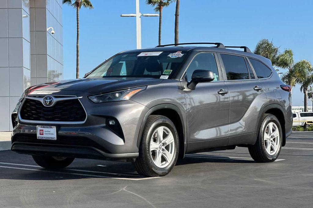 used 2024 Toyota Highlander car, priced at $37,988