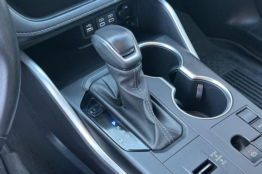 used 2024 Toyota Highlander car, priced at $37,988