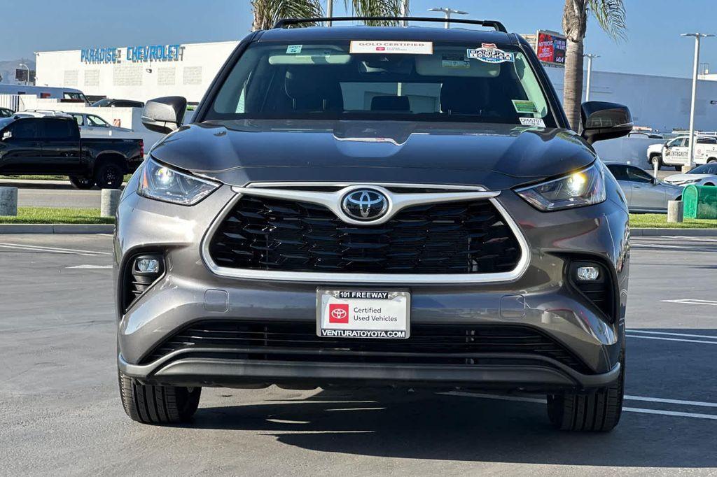 used 2024 Toyota Highlander car, priced at $37,988