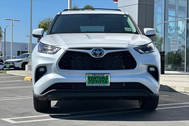 new 2025 Toyota Highlander car, priced at $43,068