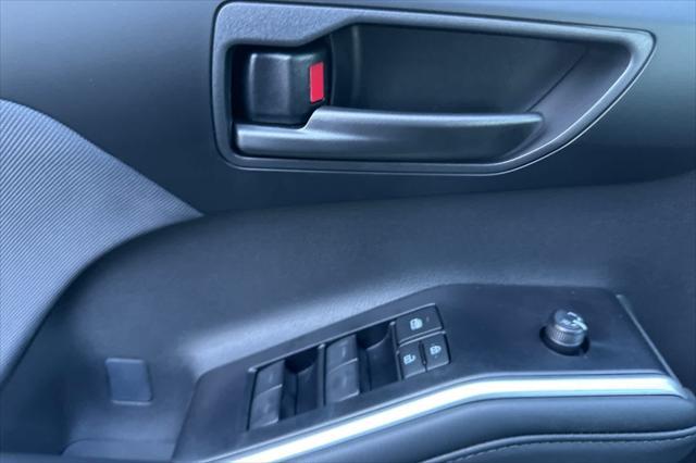 new 2025 Toyota Highlander car, priced at $43,068