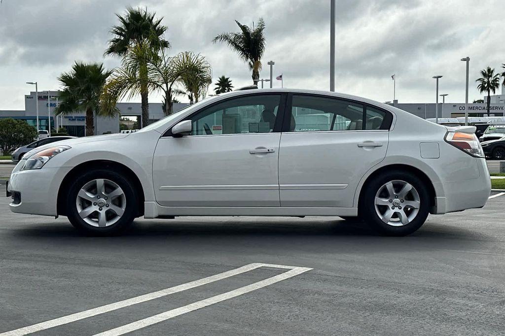 used 2009 Nissan Altima car, priced at $8,788
