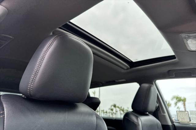 used 2015 Toyota Highlander car, priced at $15,988