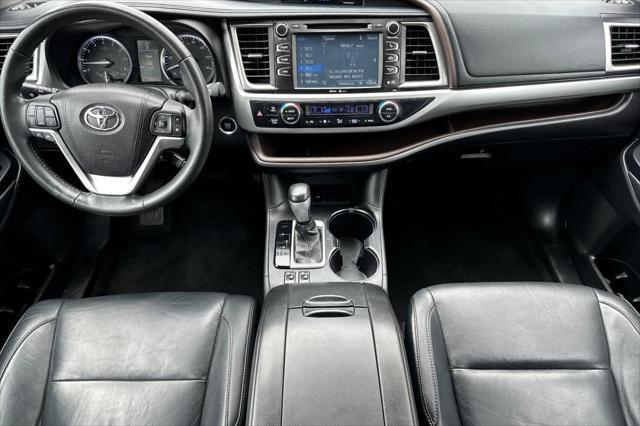 used 2015 Toyota Highlander car, priced at $15,988