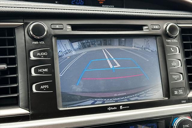 used 2015 Toyota Highlander car, priced at $15,988