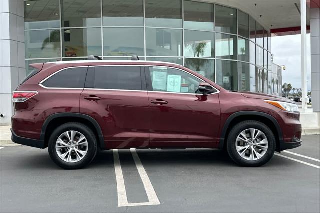 used 2015 Toyota Highlander car, priced at $15,988