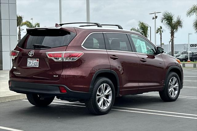 used 2015 Toyota Highlander car, priced at $15,988