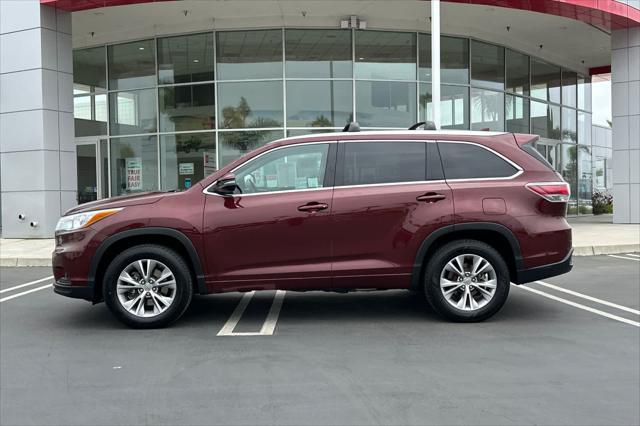 used 2015 Toyota Highlander car, priced at $15,988