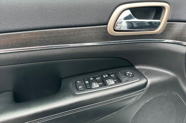 used 2017 Jeep Grand Cherokee car, priced at $16,988