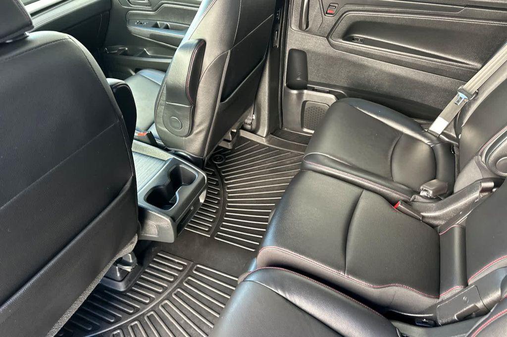 used 2024 Honda Odyssey car, priced at $37,988