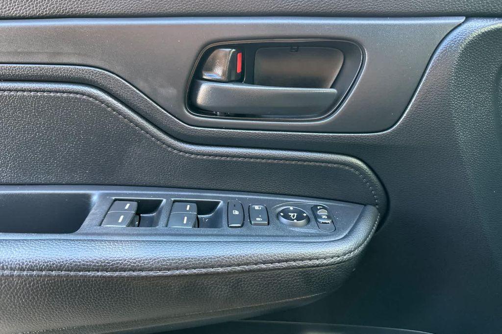 used 2024 Honda Odyssey car, priced at $37,988