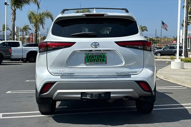 used 2022 Toyota Highlander car, priced at $41,988