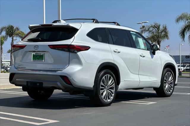 used 2022 Toyota Highlander car, priced at $41,988