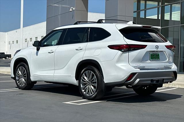 used 2022 Toyota Highlander car, priced at $41,988