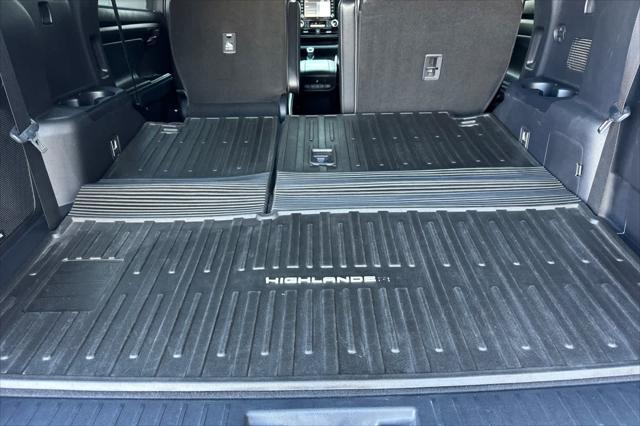 used 2021 Toyota Highlander car, priced at $36,484