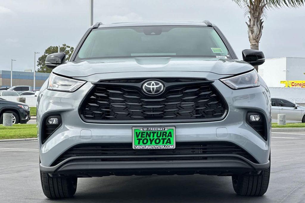 new 2025 Toyota Highlander Hybrid car, priced at $51,063