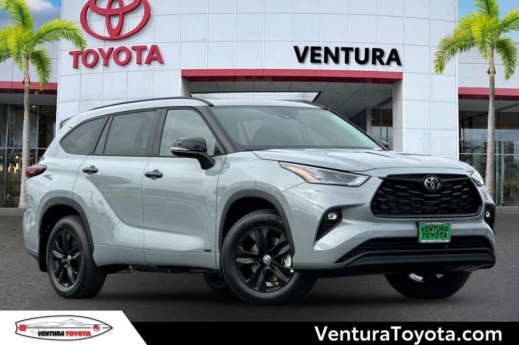 new 2025 Toyota Highlander Hybrid car, priced at $51,063