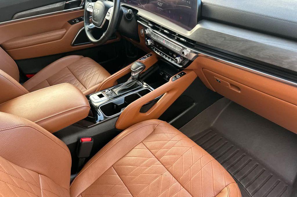 used 2024 Kia Telluride car, priced at $40,598