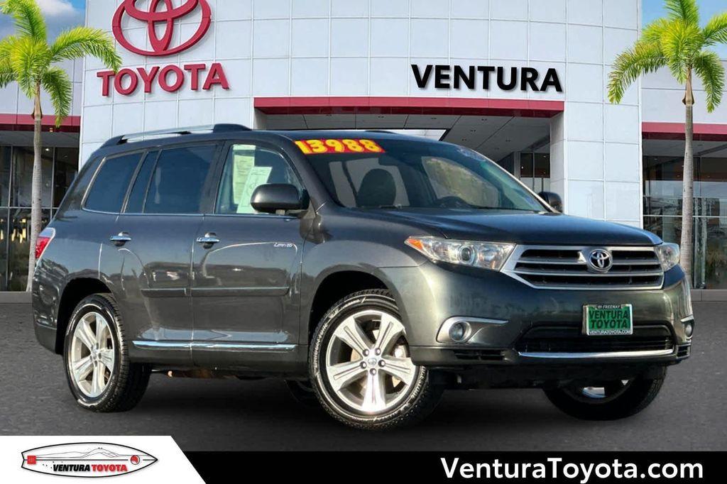 used 2013 Toyota Highlander car, priced at $13,988