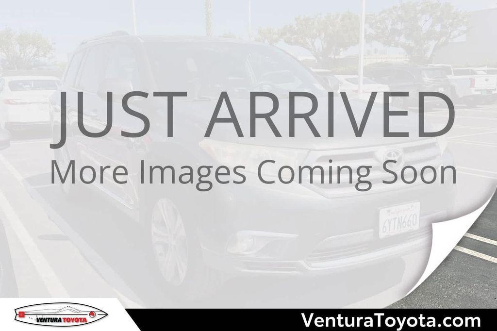 used 2013 Toyota Highlander car, priced at $13,988