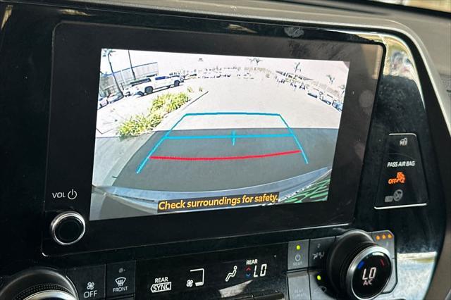 used 2023 Toyota Highlander car, priced at $37,988