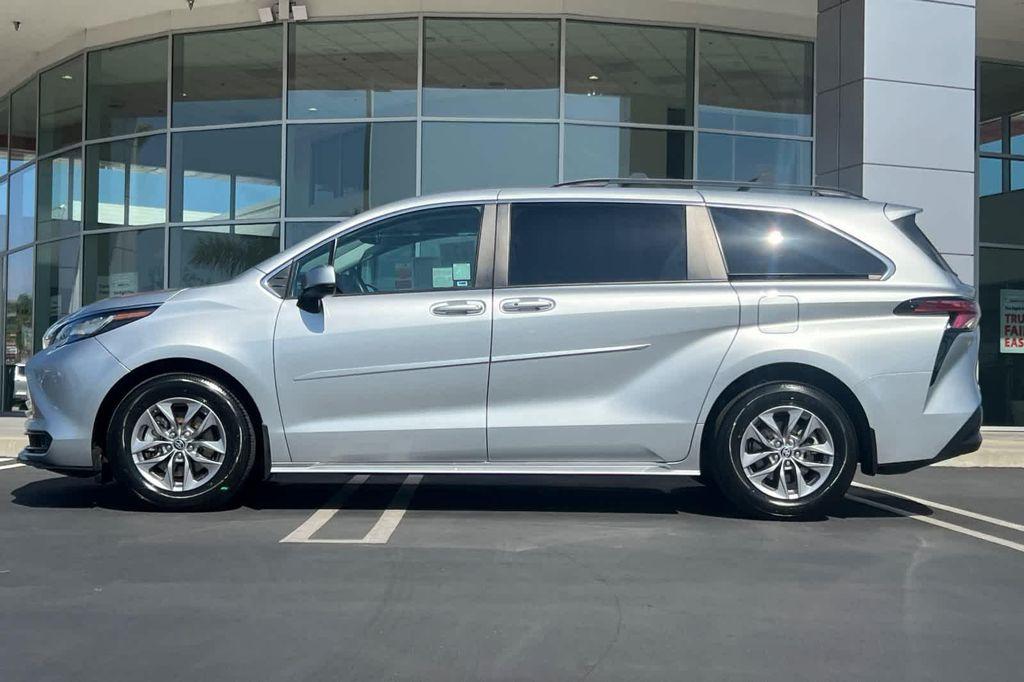 used 2022 Toyota Sienna car, priced at $40,744