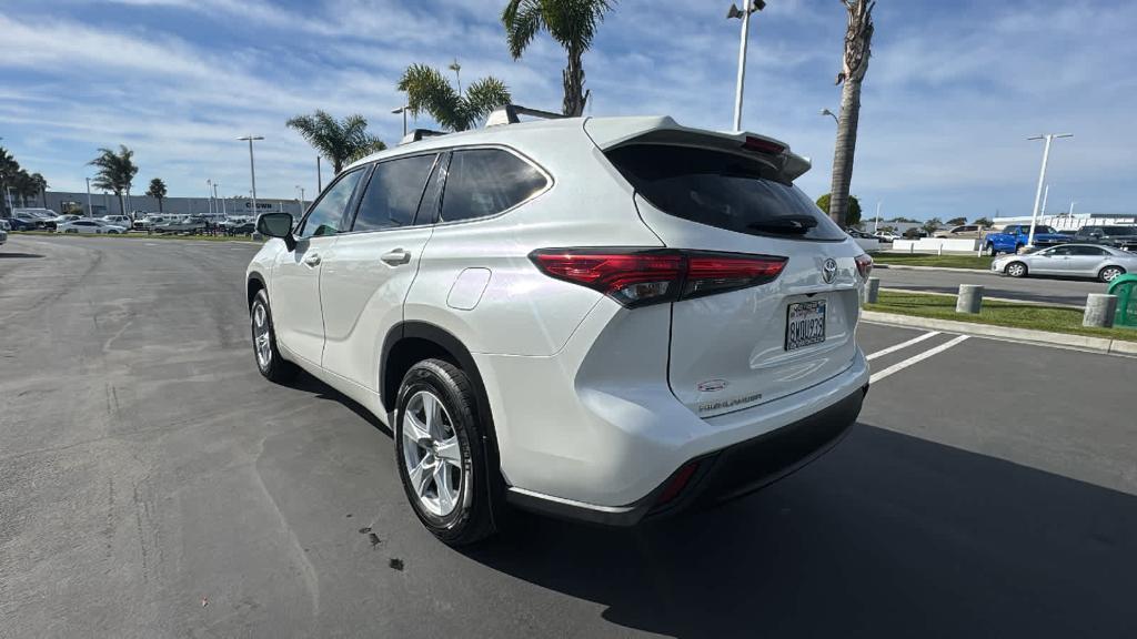 used 2021 Toyota Highlander car, priced at $28,988