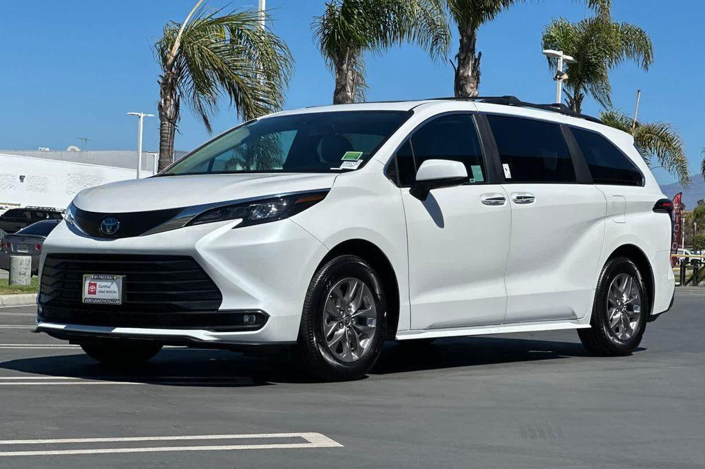 used 2025 Toyota Sienna car, priced at $49,988