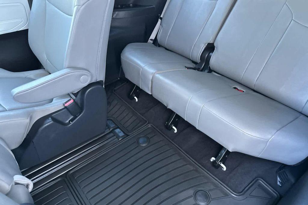 used 2025 Toyota Sienna car, priced at $49,988