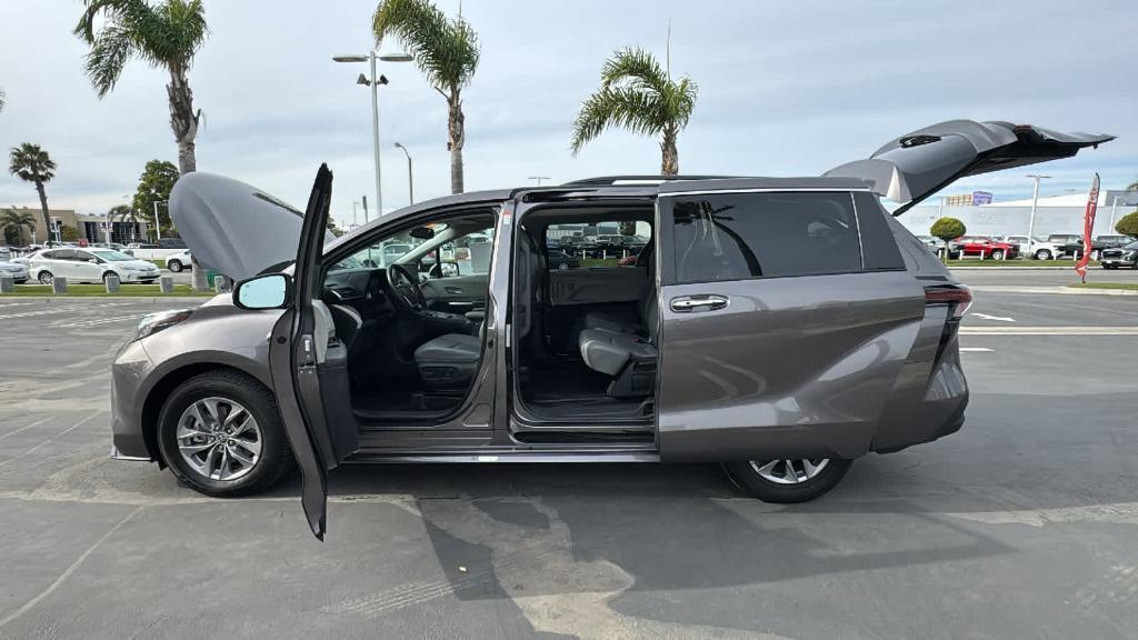 used 2023 Toyota Sienna car, priced at $45,710