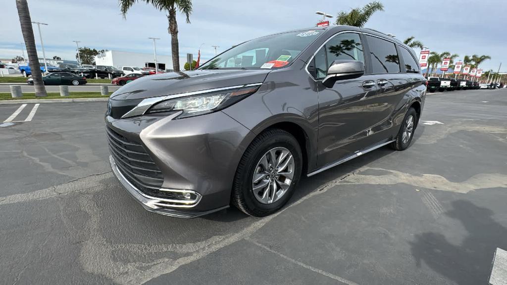 used 2023 Toyota Sienna car, priced at $45,710