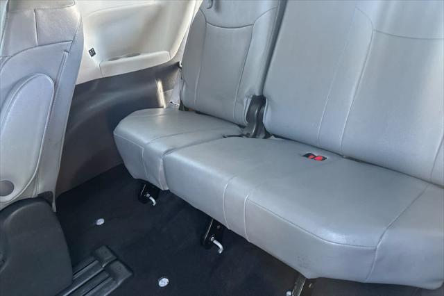 used 2024 Toyota Sienna car, priced at $46,988