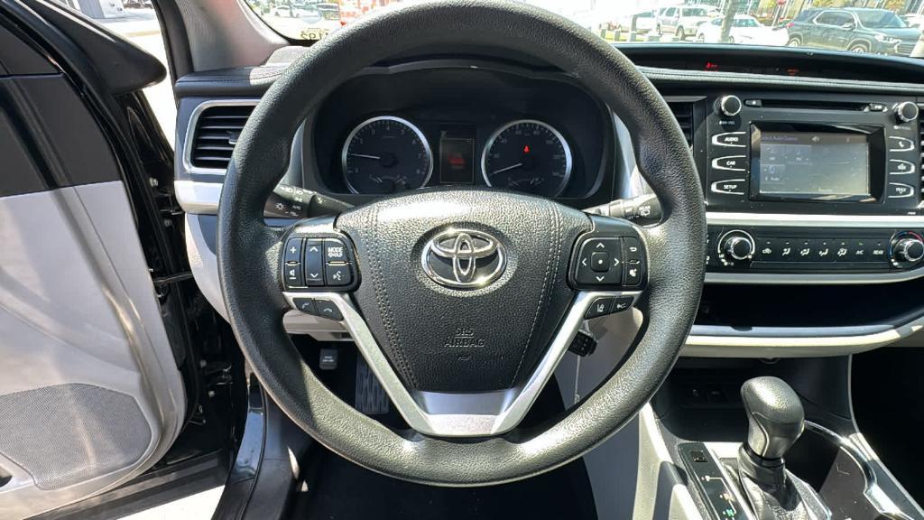 used 2019 Toyota Highlander car, priced at $22,998