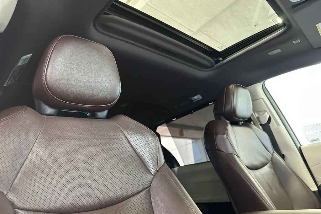 used 2024 Toyota Sienna car, priced at $55,988