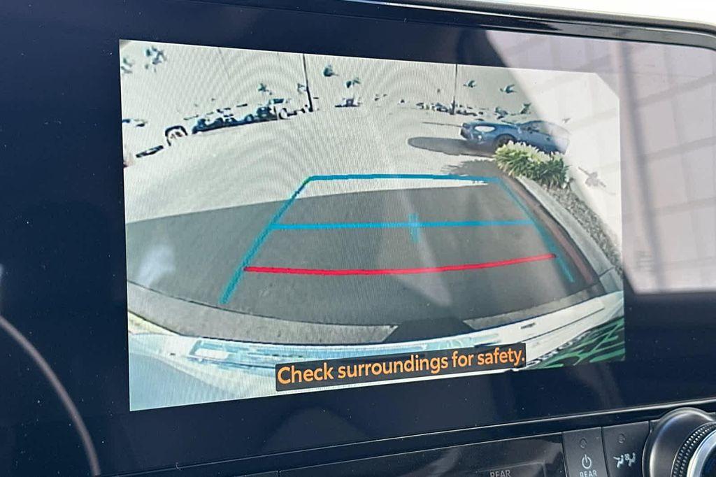 new 2026 Toyota Highlander Hybrid car, priced at $52,102