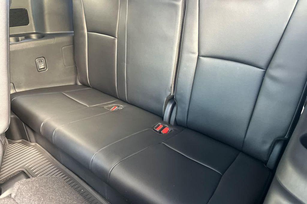 new 2026 Toyota Highlander Hybrid car, priced at $52,102