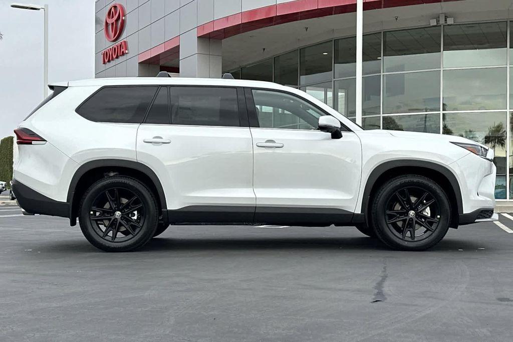 new 2026 Toyota Grand Highlander Hybrid car, priced at $62,143