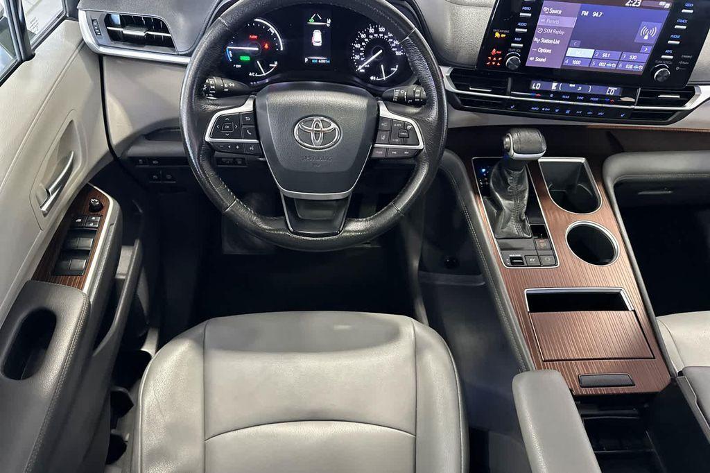 used 2021 Toyota Sienna car, priced at $39,988