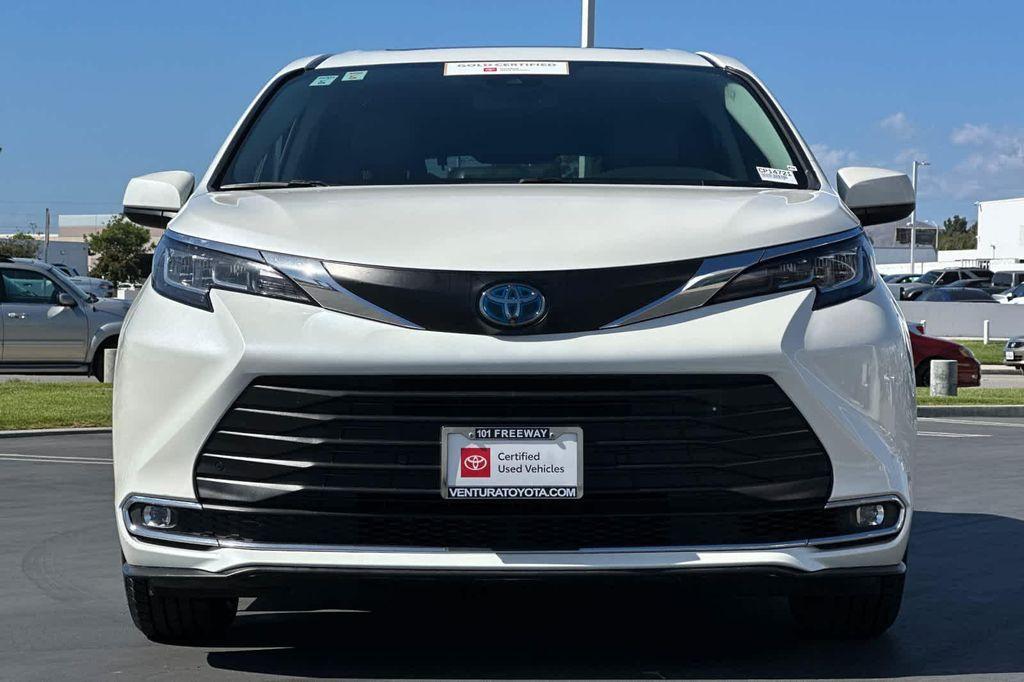 used 2021 Toyota Sienna car, priced at $39,988