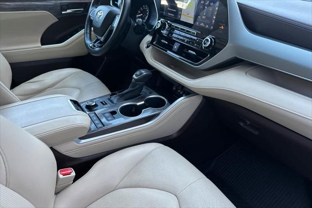 used 2020 Toyota Highlander car, priced at $37,988