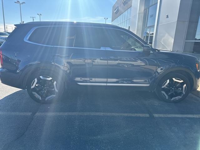 used 2023 Kia Telluride car, priced at $35,995